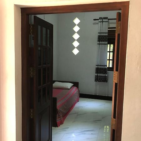 Sri Lankan Villa Elagawagoda Екстер'єр фото